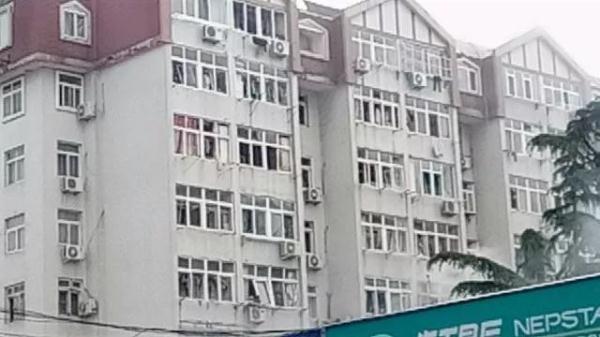 突發(fā)！青島一居民樓發(fā)生爆燃！已造1人死亡，7人受傷！3公里外有震感…