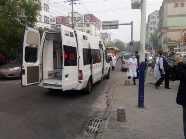 突發(fā)！青島一居民樓發(fā)生爆燃！已造1人死亡，7人受傷！3公里外有震感…